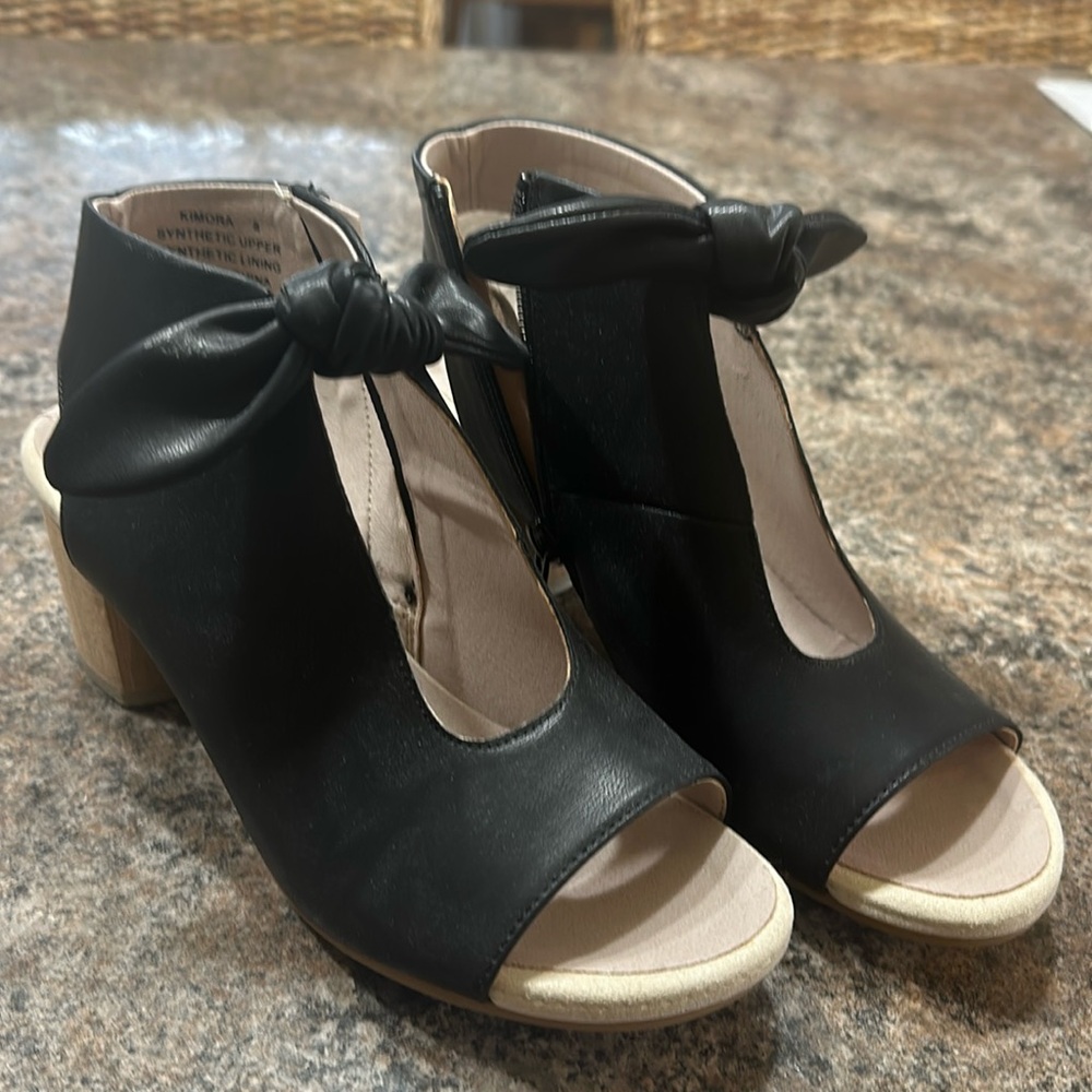 Black Sandals